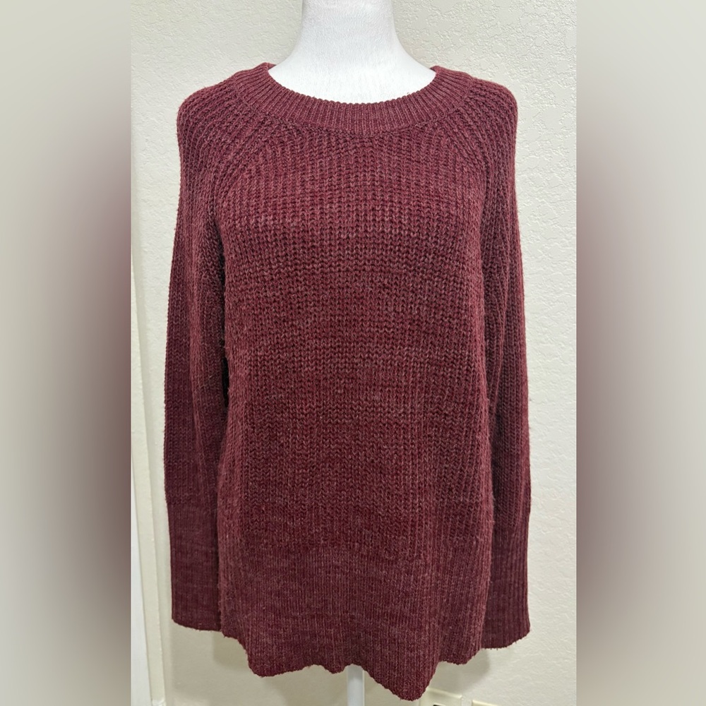 Universal Thread Maroon Crew Neck Sweater